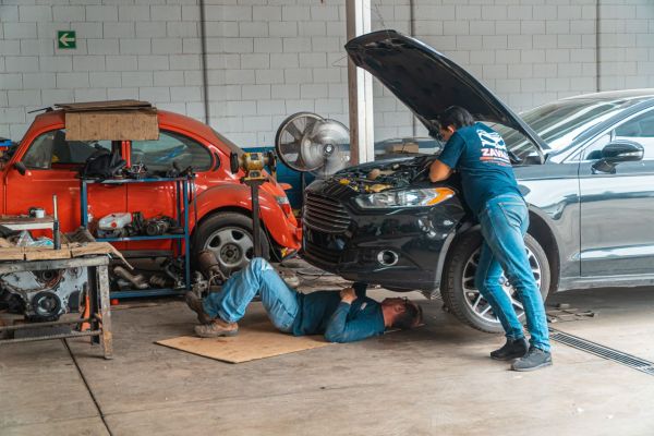 Optimiser la réparation de votre voiture avec un mécanicien à domicile à Épeugney