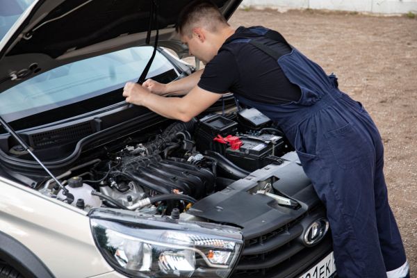 Optimiser la réparation de votre voiture avec un mécanicien à domicile à Épeugney